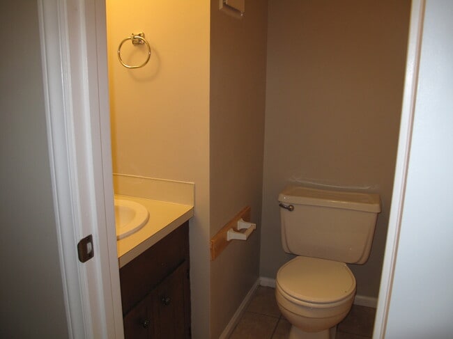 Photo - 545 12th Ave NE Unit #K