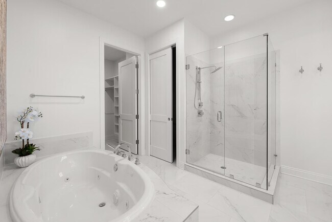 Photo - Costa Blanca Deluxe condominium