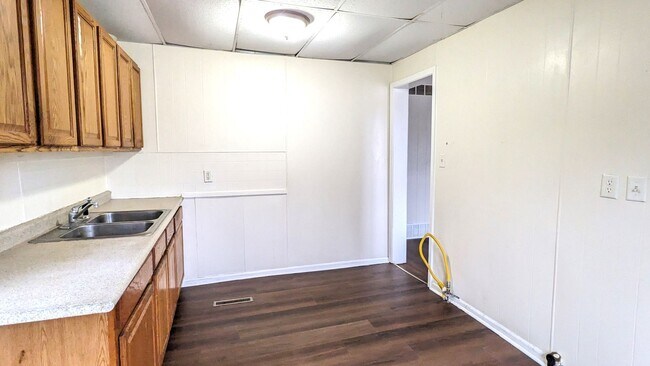 Photo - 1112 Maple St, 2 bedroom house