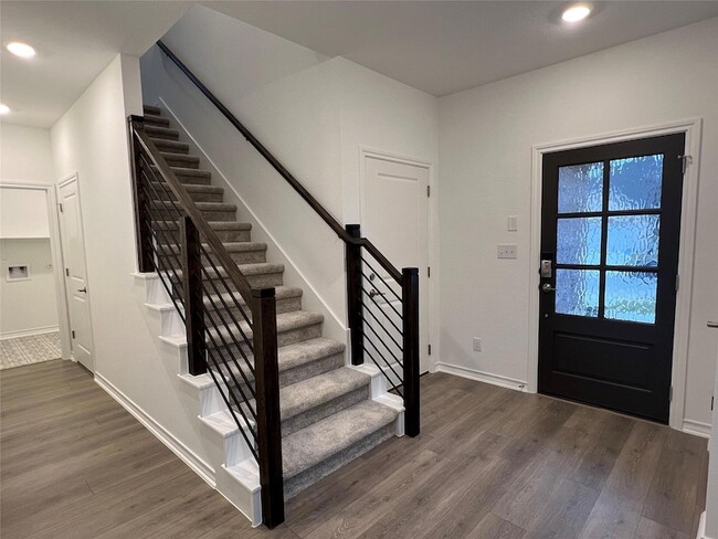 Photo - 497 Papaya Dr