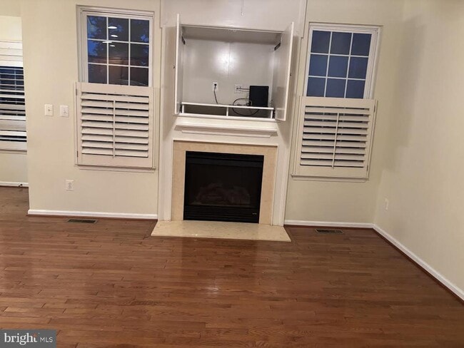 Photo - 43725 Banshee Heights Terrace