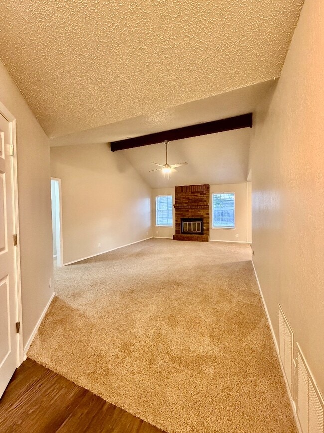 Photo - 10802 E 101st St N