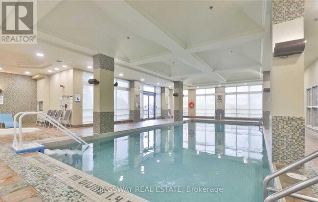 Photo - 349 Rathburn Rd W Unit 612