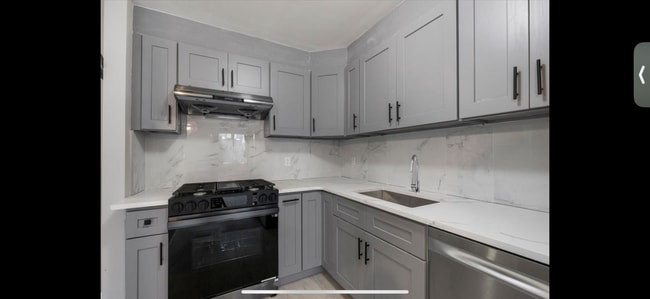 104 Maple Ave Unit Left unit