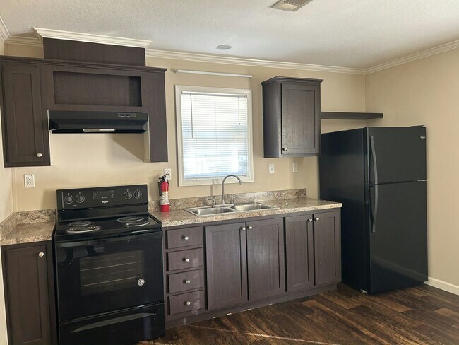 Photo - 6941 MacDonald Ct