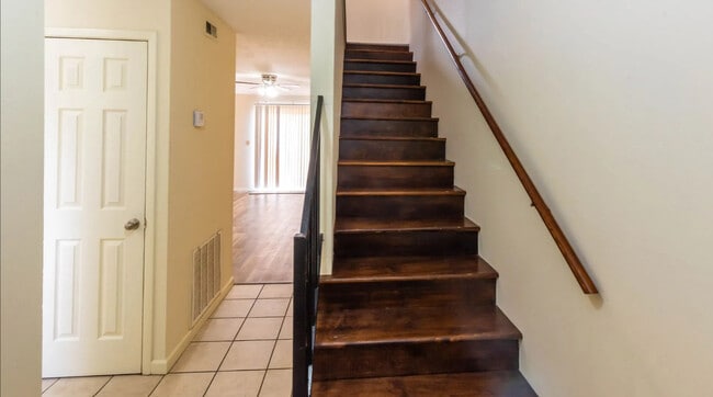 Lincoln Square Townhomes