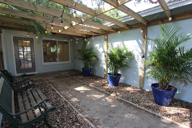 Photo - 6987 Duncansby Ave N