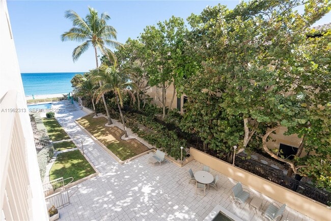 Photo - 1021 Hillsboro Mile Unit 204