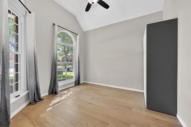 Photo - 5300 Hawks Nest