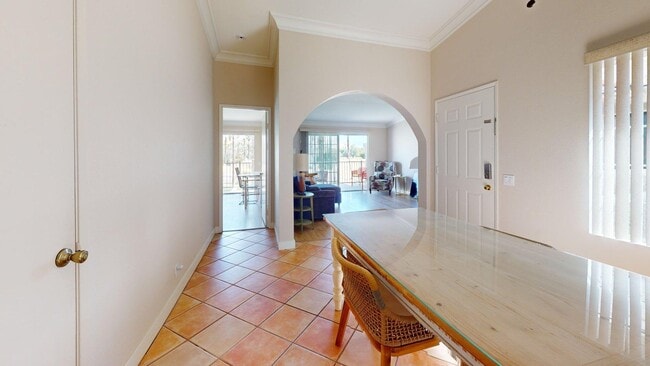 Photo - 505 S Farrell Dr Unidad O90