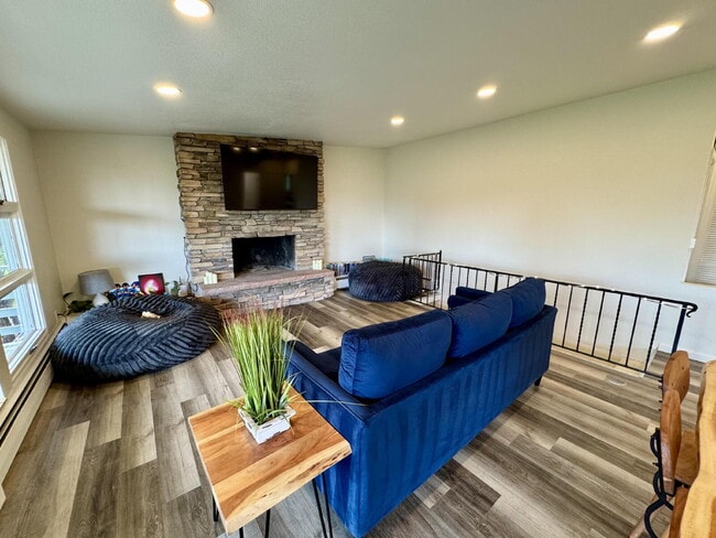 Photo - 11922 Hillcrest Rd