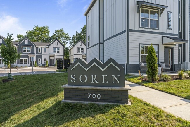 Photo - 3BR 3.5 BA townhome with 2 car garage in Madison, gated community, Close to I-65/Rivergate PET FR...