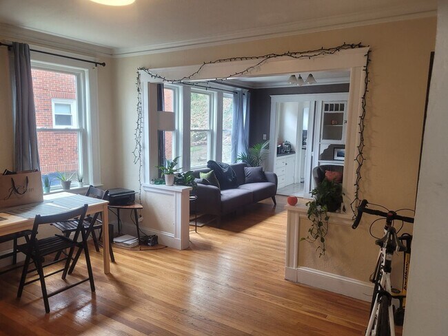 Photo - 86 Colborne Rd