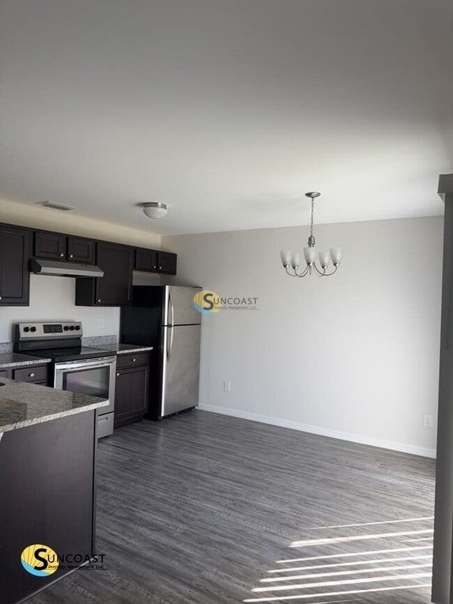 Photo - 11341 Poplin Ave