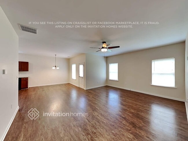 Photo - 798 Rockingham Dr