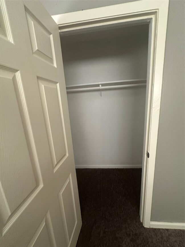 Photo - 5960 Ardmore St