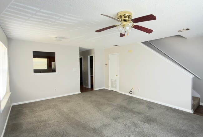 Photo - 339 Brookfield Rd