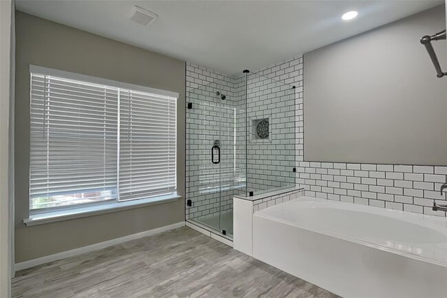 Photo - 5 Regency Ct