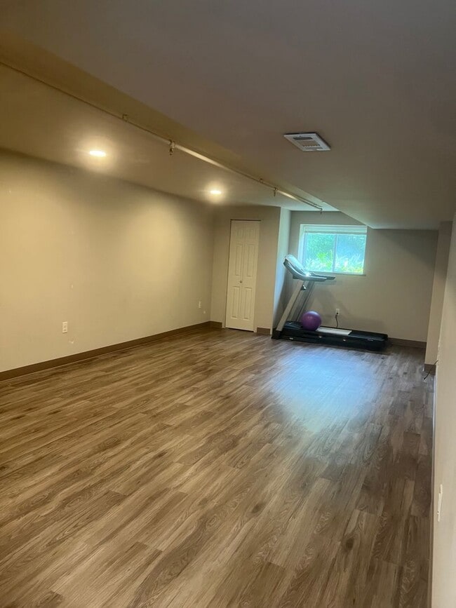 Photo - 18231 W Wisconsin Ave