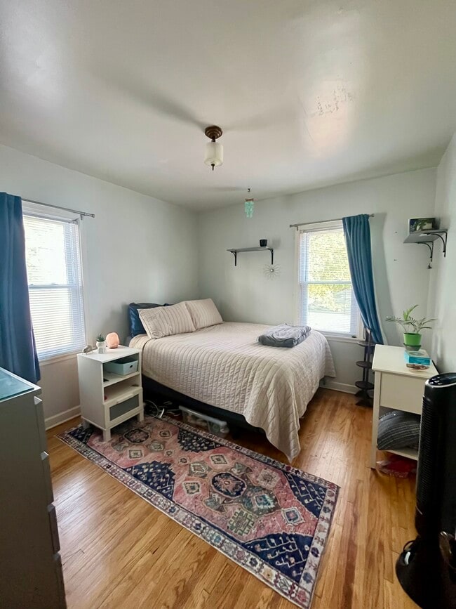 Photo - 4321 Minnehaha Ave