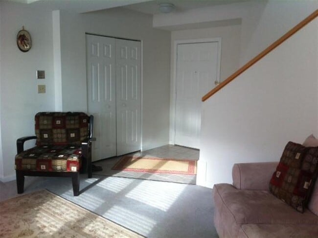 Building Photo - 155 Beacon St Unit 2