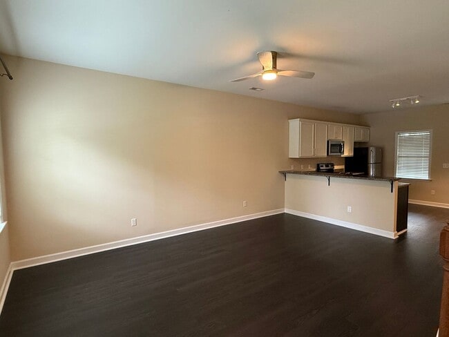 Photo - Nice 2 bedroom, 2.5 bath Townhouse