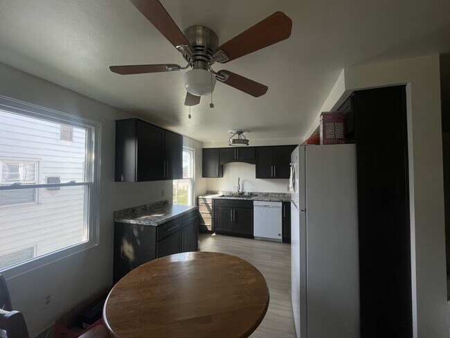 Photo - 1091 Gillingham Rd