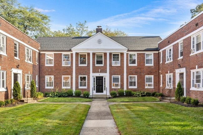 Photo - Mapleview Apartments