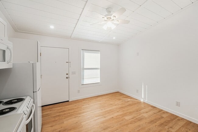 Photo - 720 Pritchett Ln