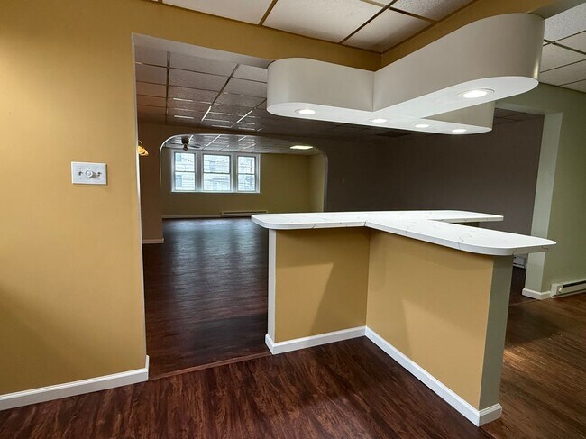 Photo - 132 E Main St