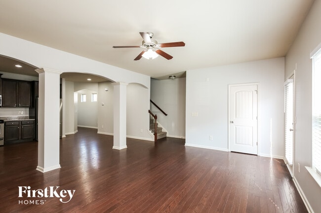 Photo - 501 Mill Ridge Rd