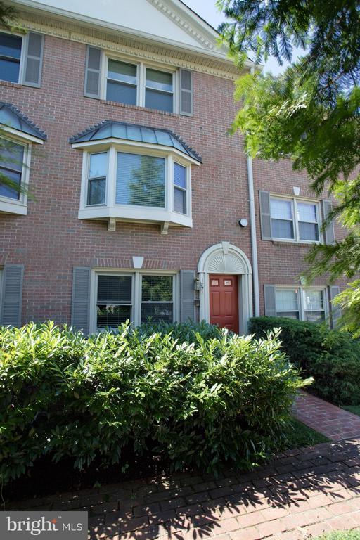 Photo - 1871 N Adams St Townhome