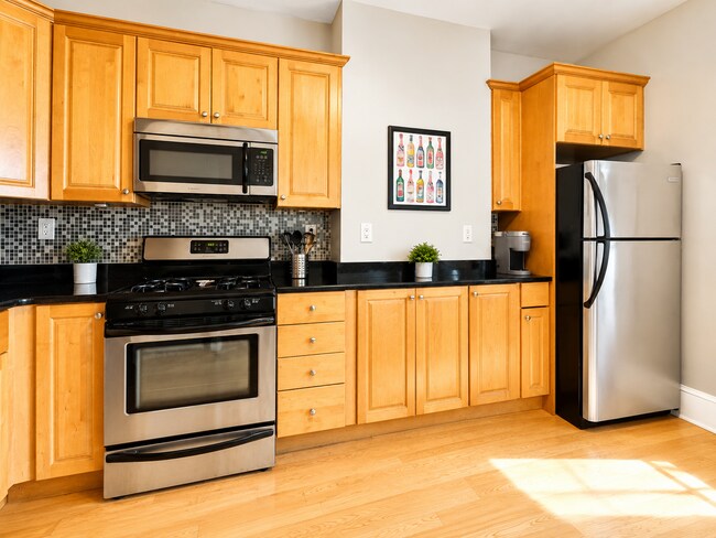 Photo - 192 Tudor St Unit 2
