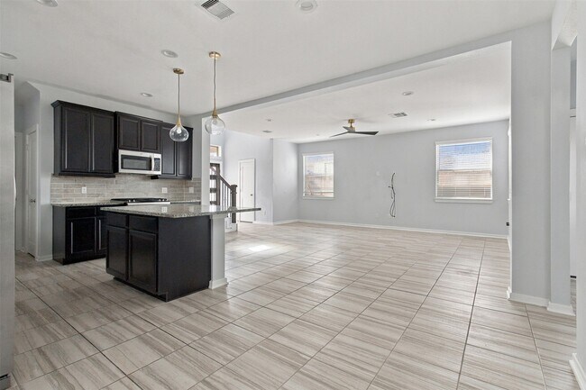 7035 Coneflower Creek Ct