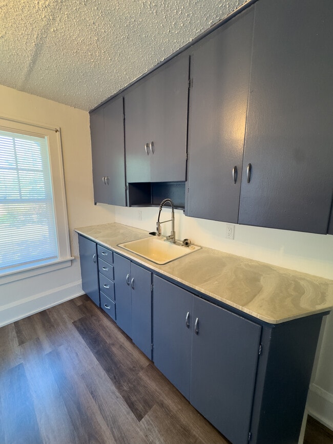 Photo - 3120 Cottage Grove Ave Unidad 2