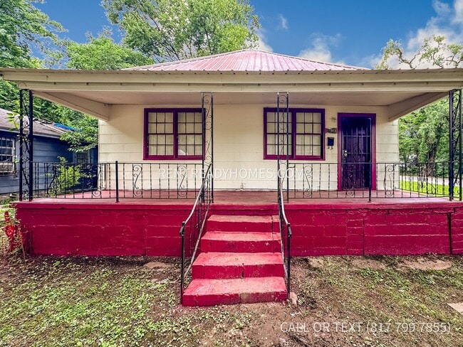 Photo - 198 2nd St House