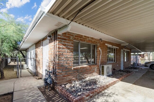 Photo - 3225 E Patricia St Unit 1