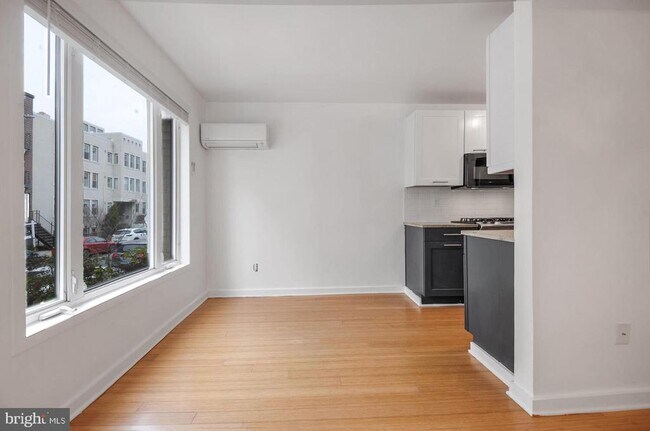 2639 15th St NW Unidad 101