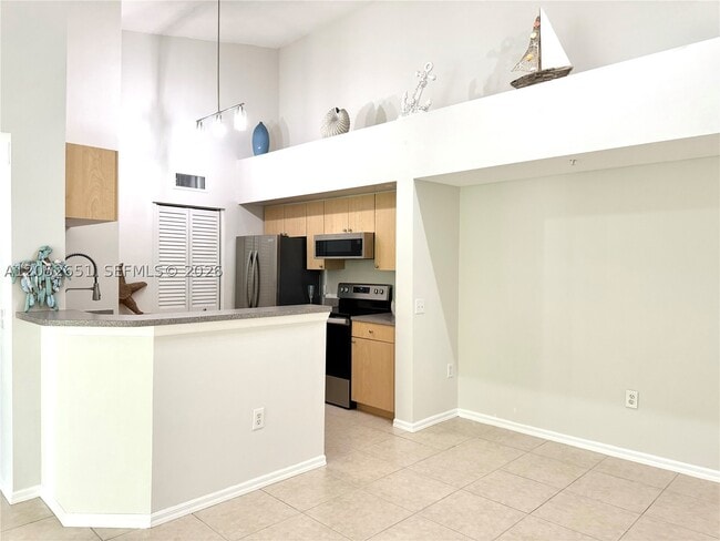 1020 Villa Cir Unit 1020