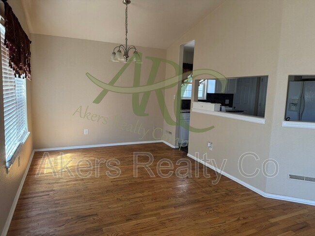 Photo - 343 E Bond Ct
