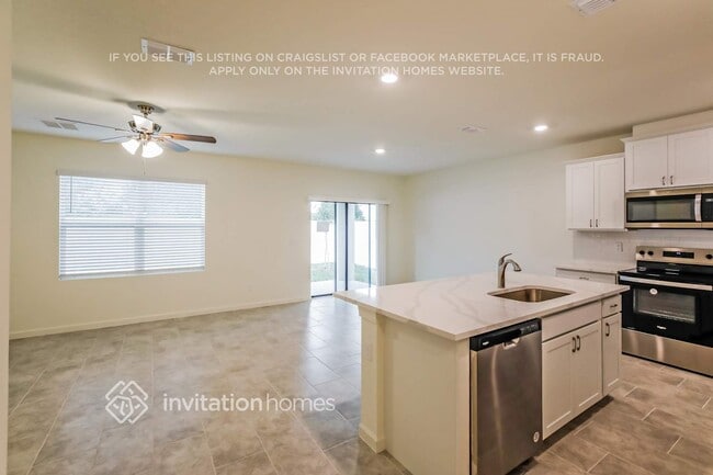 Photo - 565 Seaspray Dr