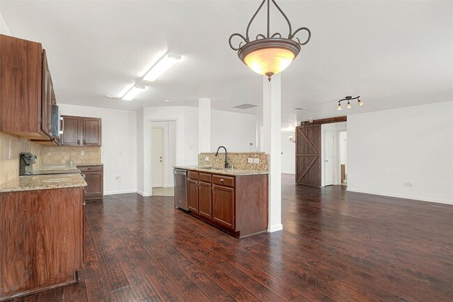 Building Photo - 10876 Rankin Dr Rental