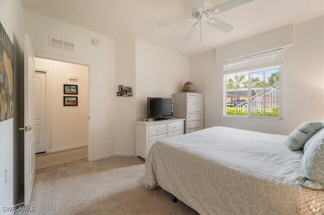 Building Photo - 2875 Cypress Trace Cir Unit 8-102 Rental
