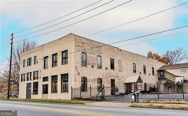 Building Photo - 510 Whitehall St SW