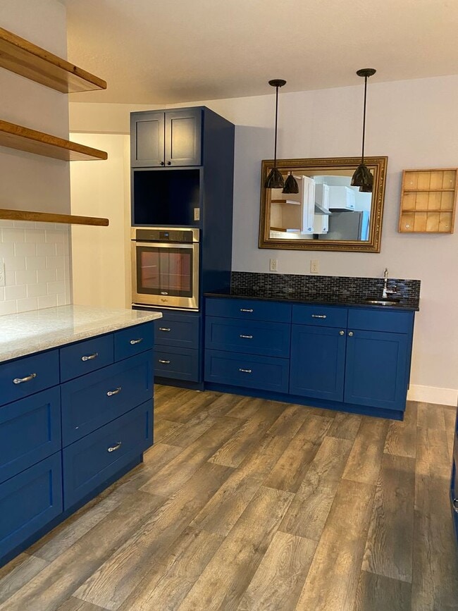 Photo - Beautiful 2bdr Bungalow Near Downtown