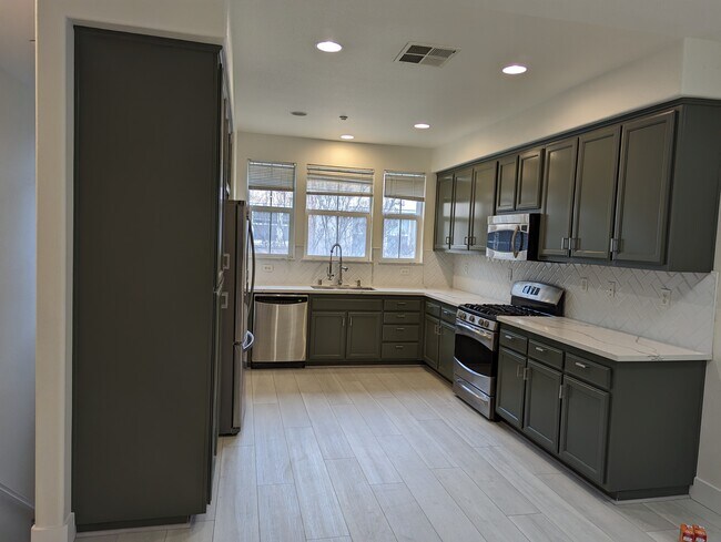Kitchen - 1540 Avina Cir Townhome