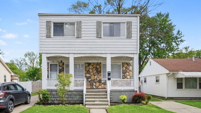 Building Photo - 1511 E Harry Ave