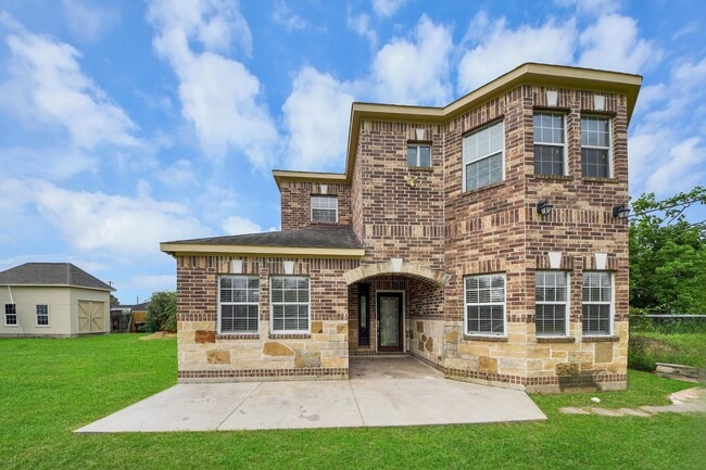 Building Photo - 2608 Bostic St
