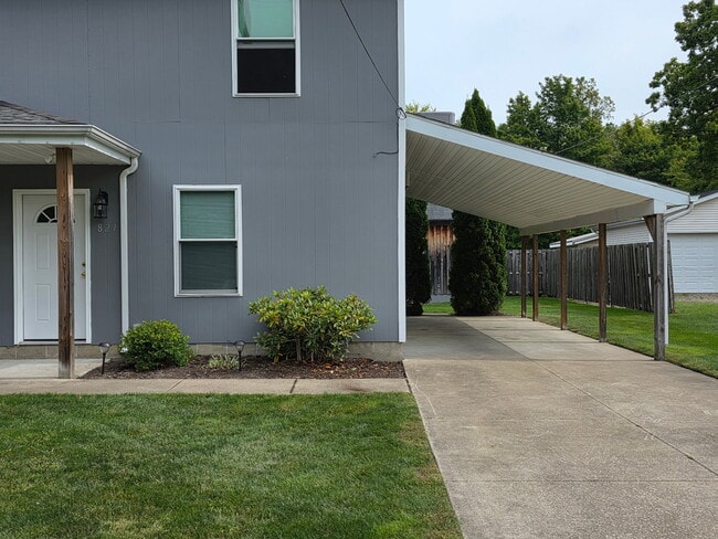 Building Photo - 819 Villa Sites Ave Rental