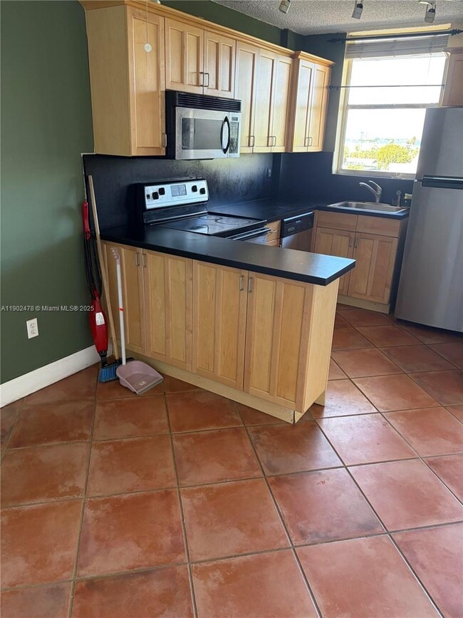 Photo - 1801 S Treasure Dr Unidad 502
